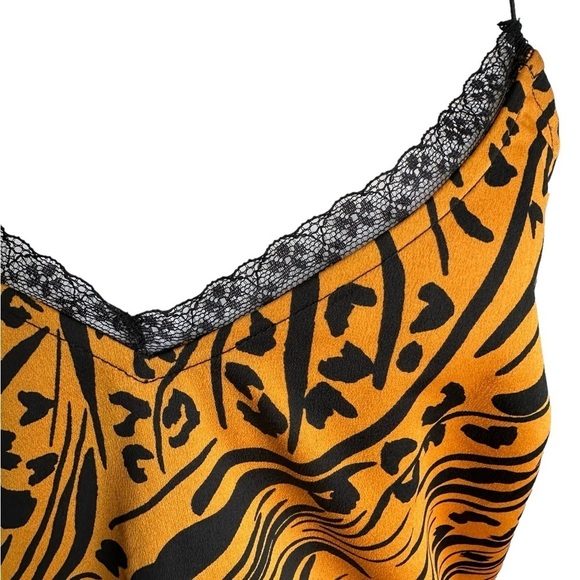 NWT BCBGeneration Tiger Stripe Camisole Animal Tank Top Size XS - Picture 16 of 17